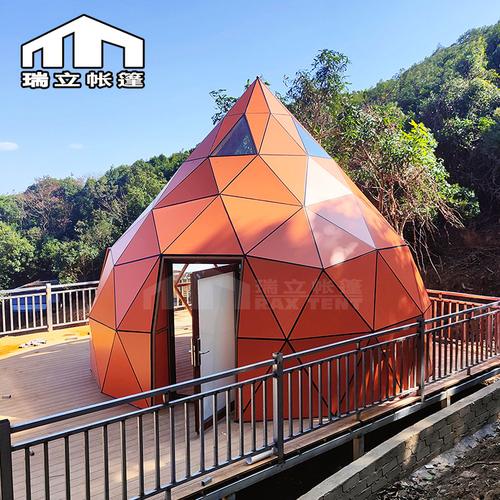 化工科技赋能野奢住宿 瑞立帐篷定制新款玻璃星空房，打造户外营地庄园的桃形玻璃帐篷酒店
